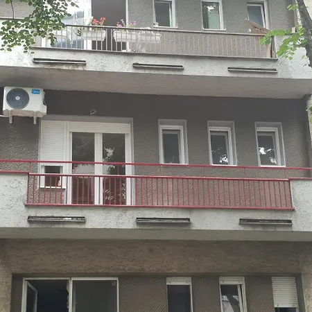 Apartment Center Iv *