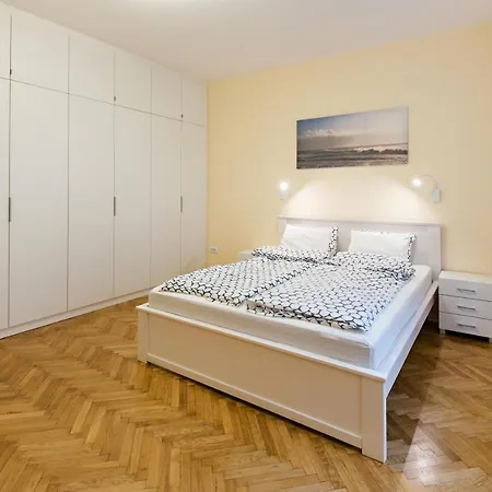 Center Iv Апартаменты *