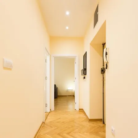 Apartment Center Iv